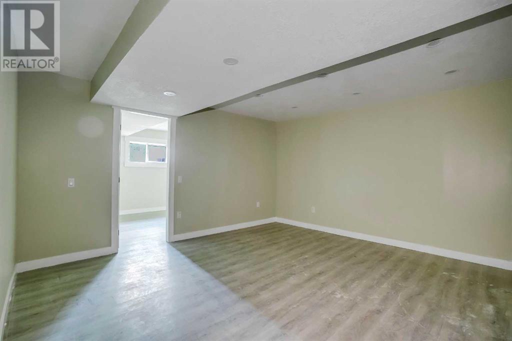 Single Family House for Sale in  Martin Crossing Court NE Martindale Calgary 
