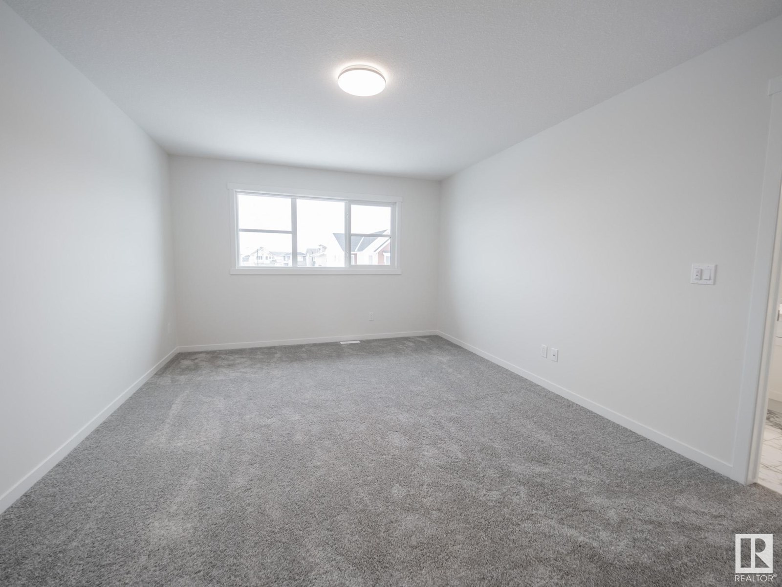 8720 224 ST NW, Edmonton