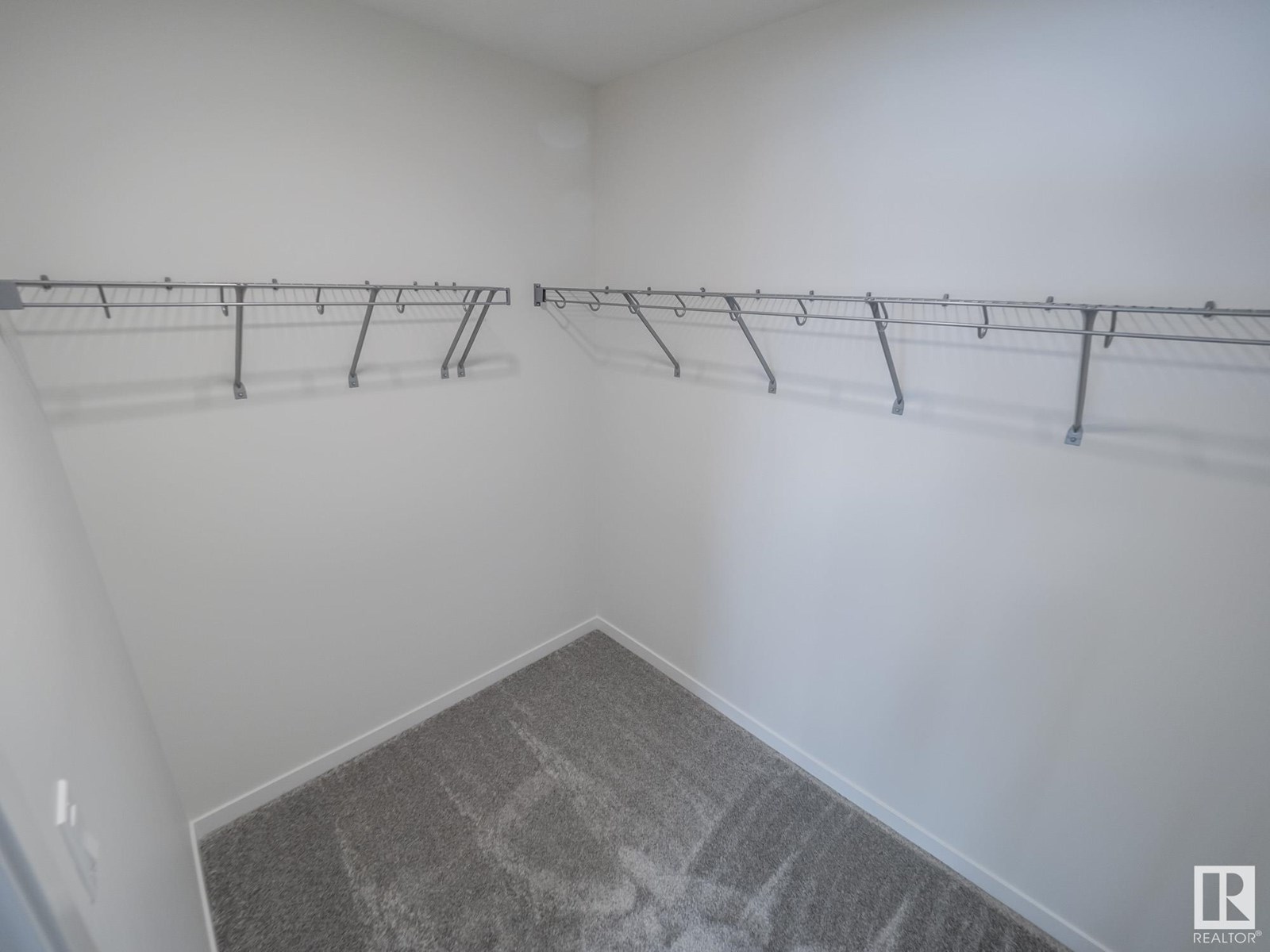 8720 224 ST NW, Edmonton