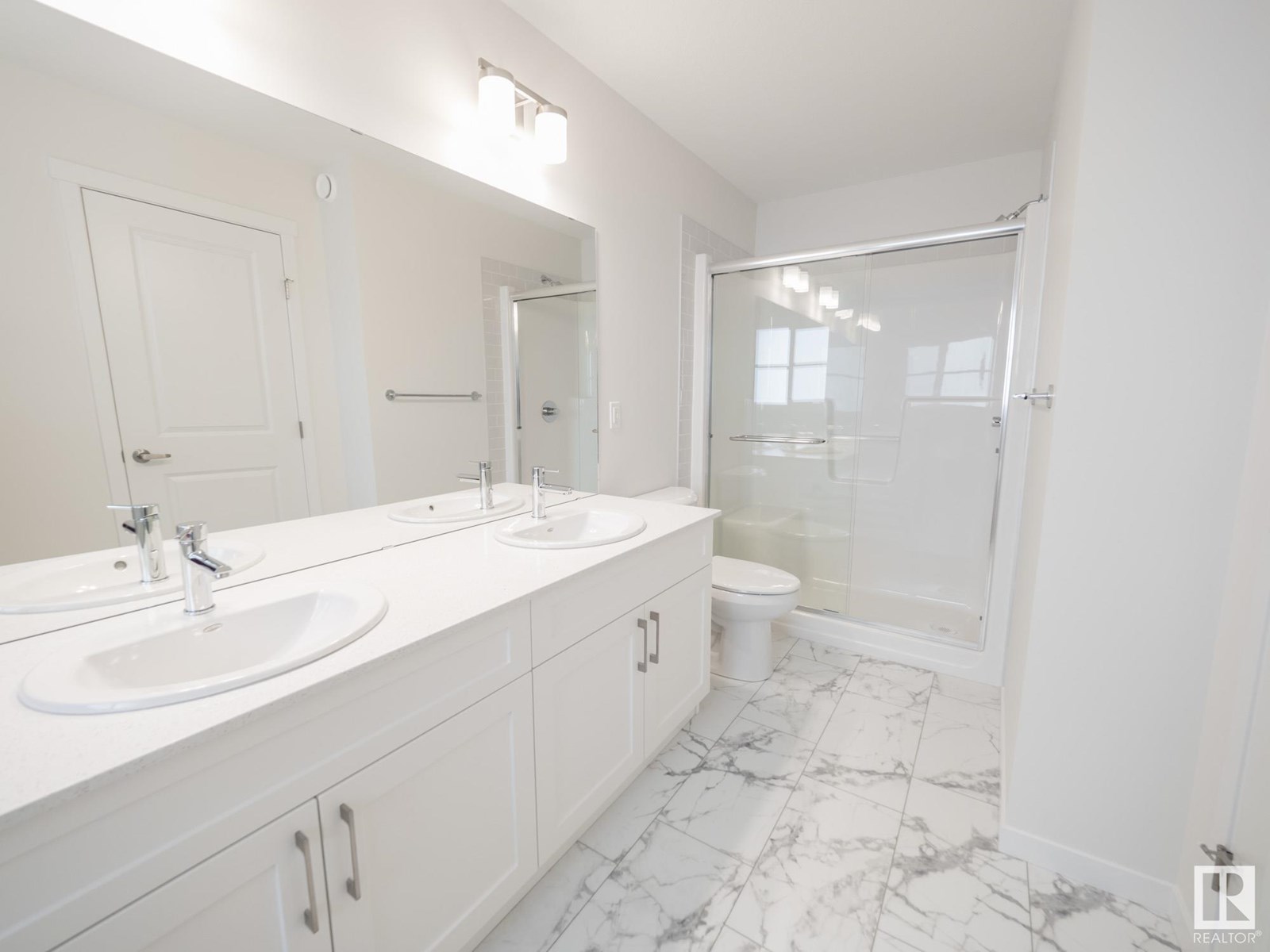 8720 224 ST NW, Edmonton