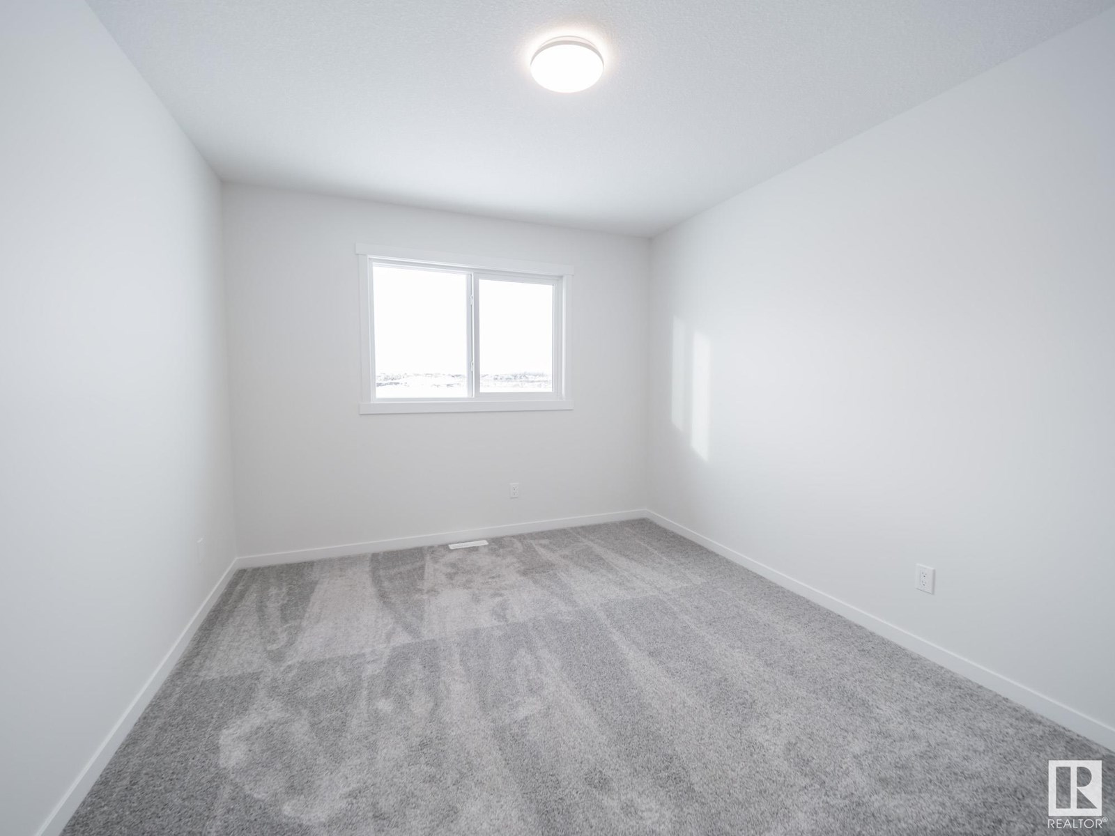 8720 224 ST NW, Edmonton