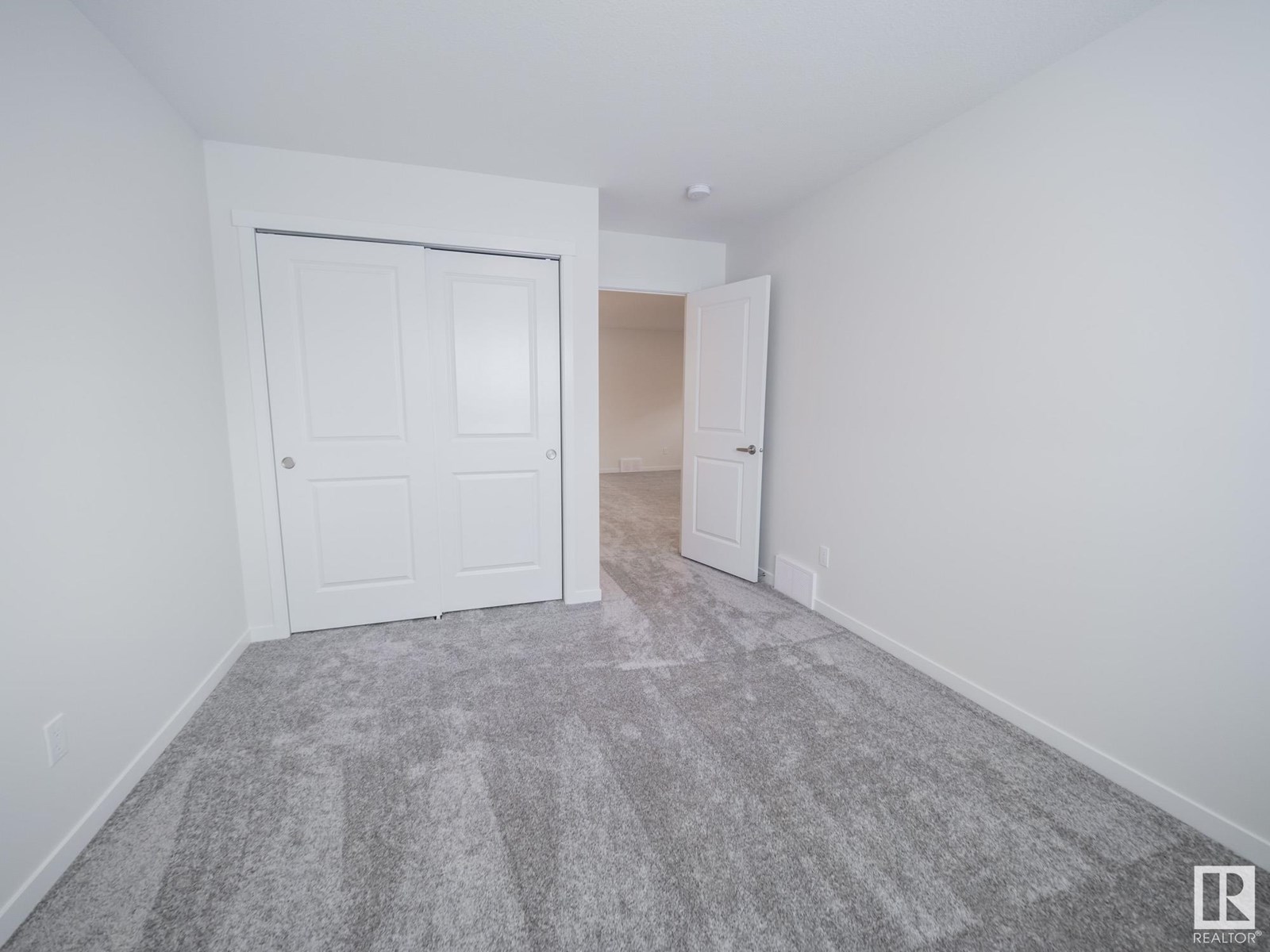 8720 224 ST NW, Edmonton