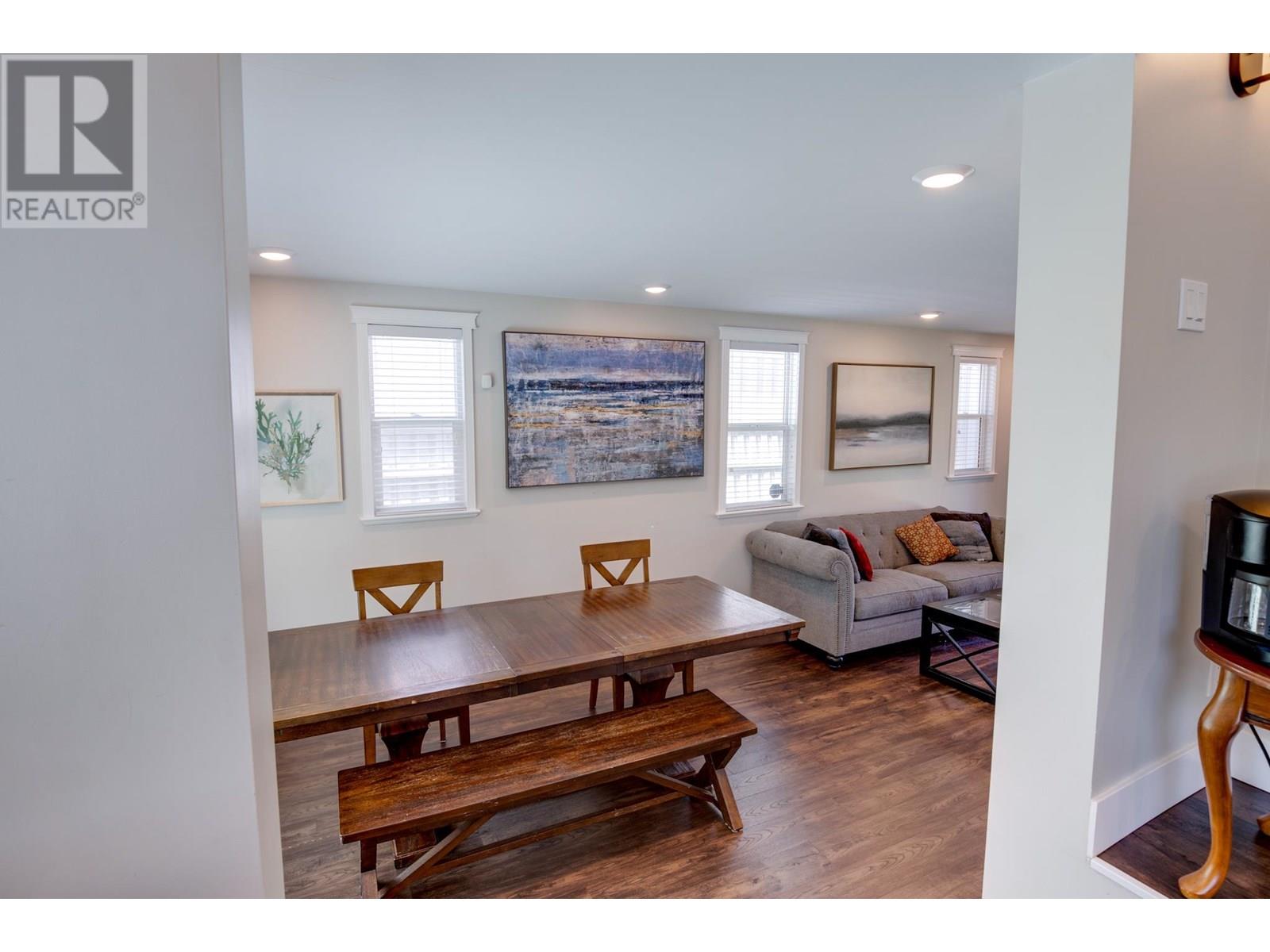 Photo 11 of 966 20th Avenue, Prince George BC