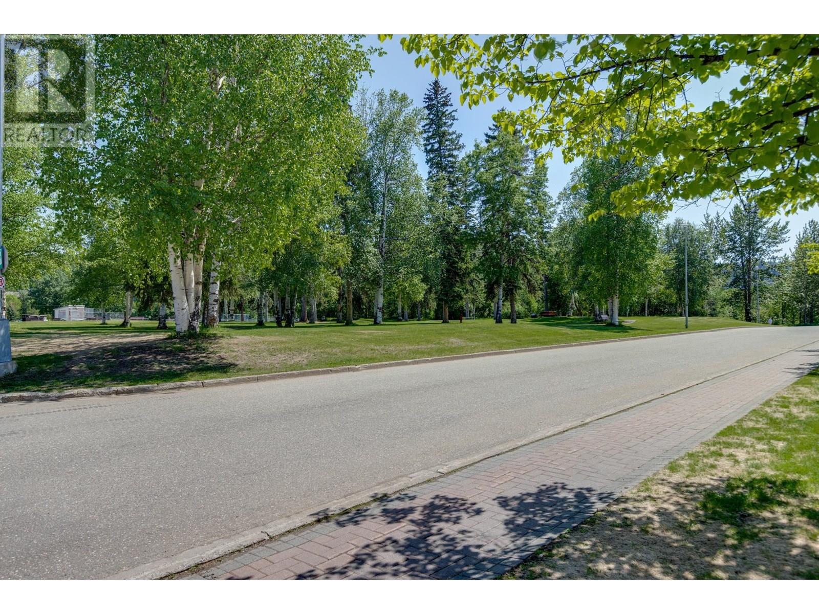 Photo 27 of 966 20th Avenue, Prince George BC