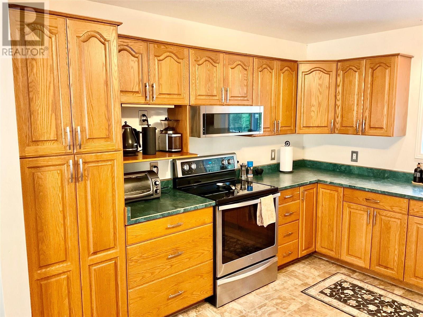 706 CENTRAL Avenue, Midway