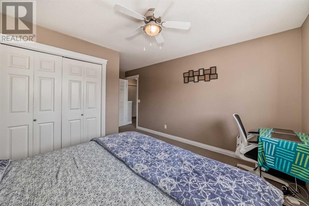 Single Family House for Sale in  Pinecliff Grove NE Pineridge Calgary 
