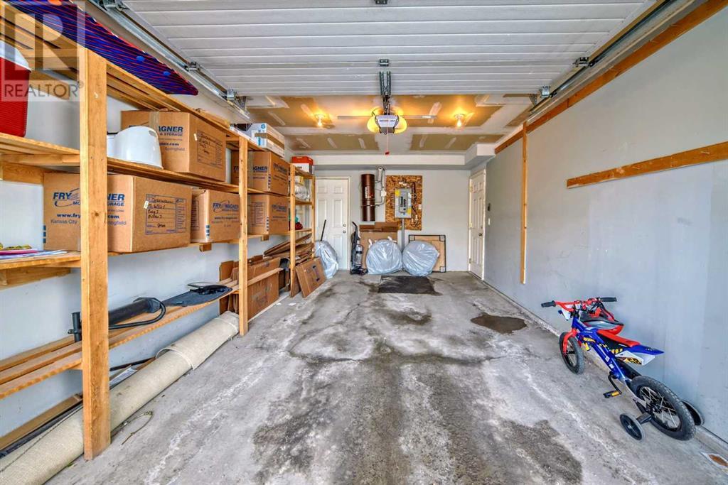 Single Family House for Sale in  Pinecliff Grove NE Pineridge Calgary 