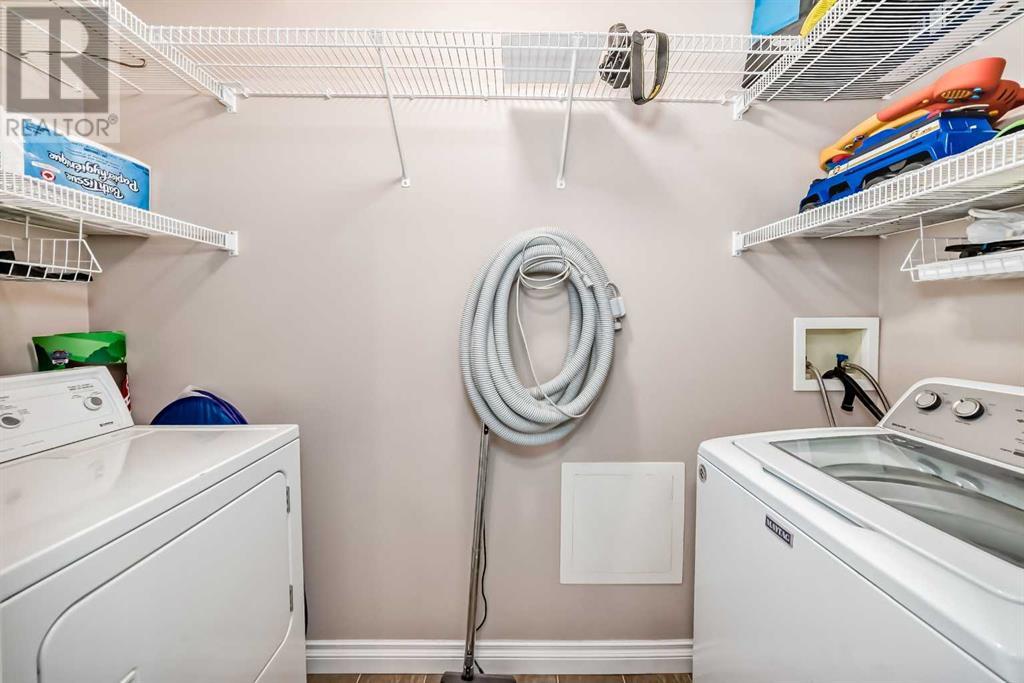Single Family House for Sale in  Pinecliff Grove NE Pineridge Calgary 