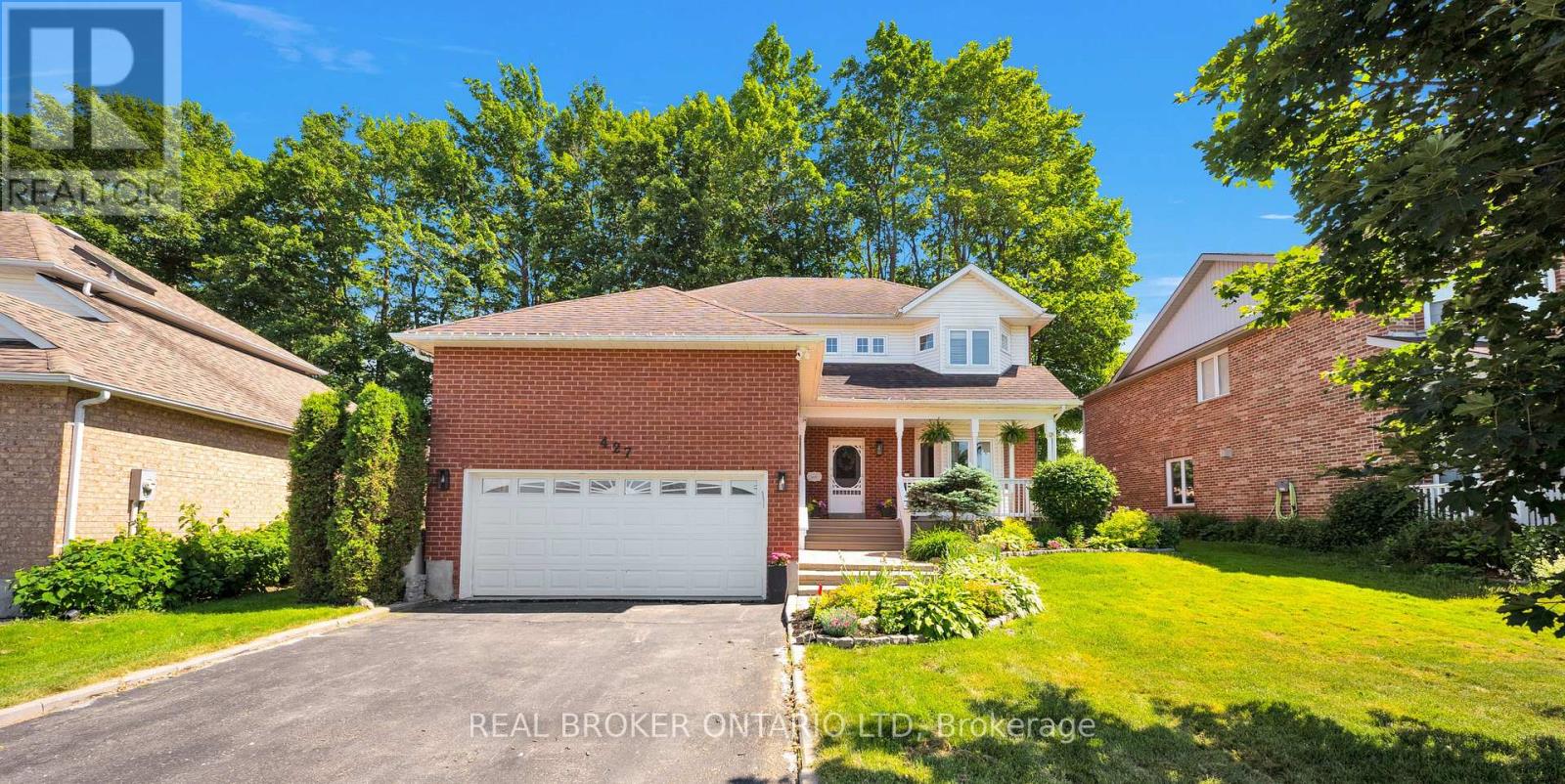 Photo 1 of 427 Olde Village Lane, Shelburne ON