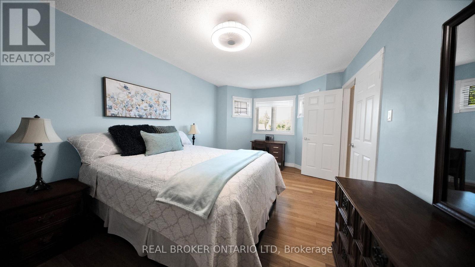 Photo 21 of 427 Olde Village Lane, Shelburne ON