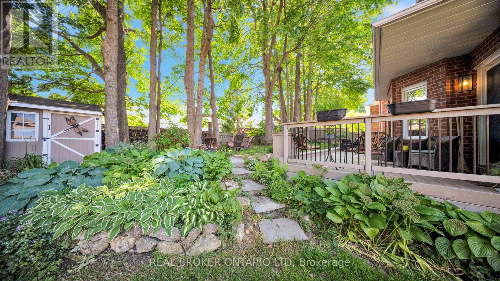 Photo 46 of 427 Olde Village Lane, Shelburne ON