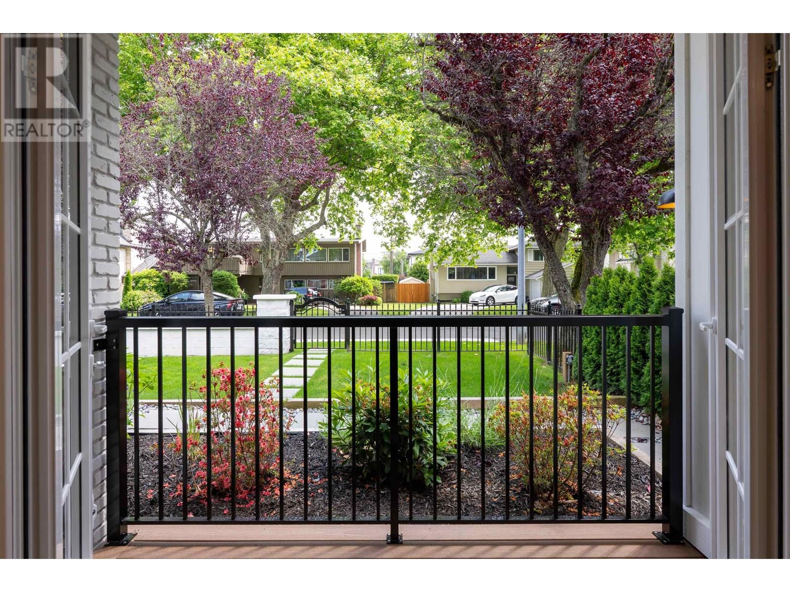 Photo 17 of 8531 Fairfax Crescent, Richmond BC