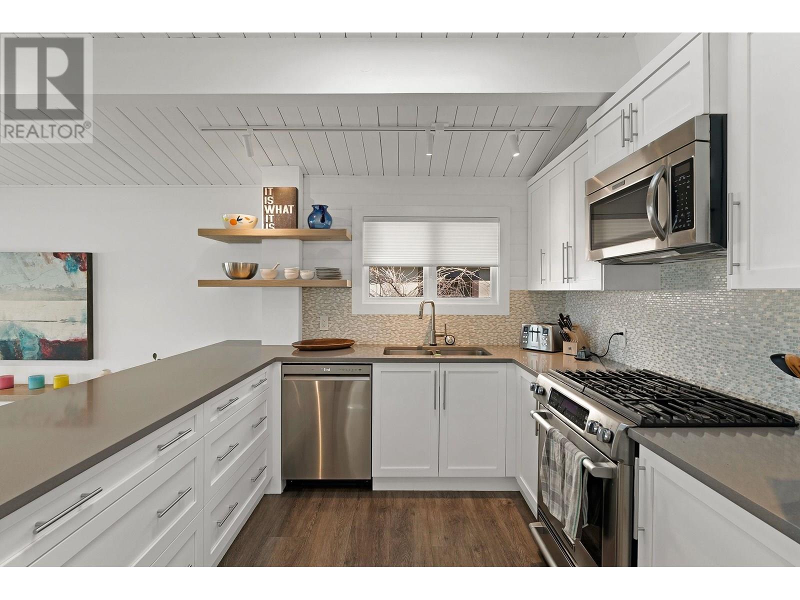 4110 Lakeshore Road, Kelowna