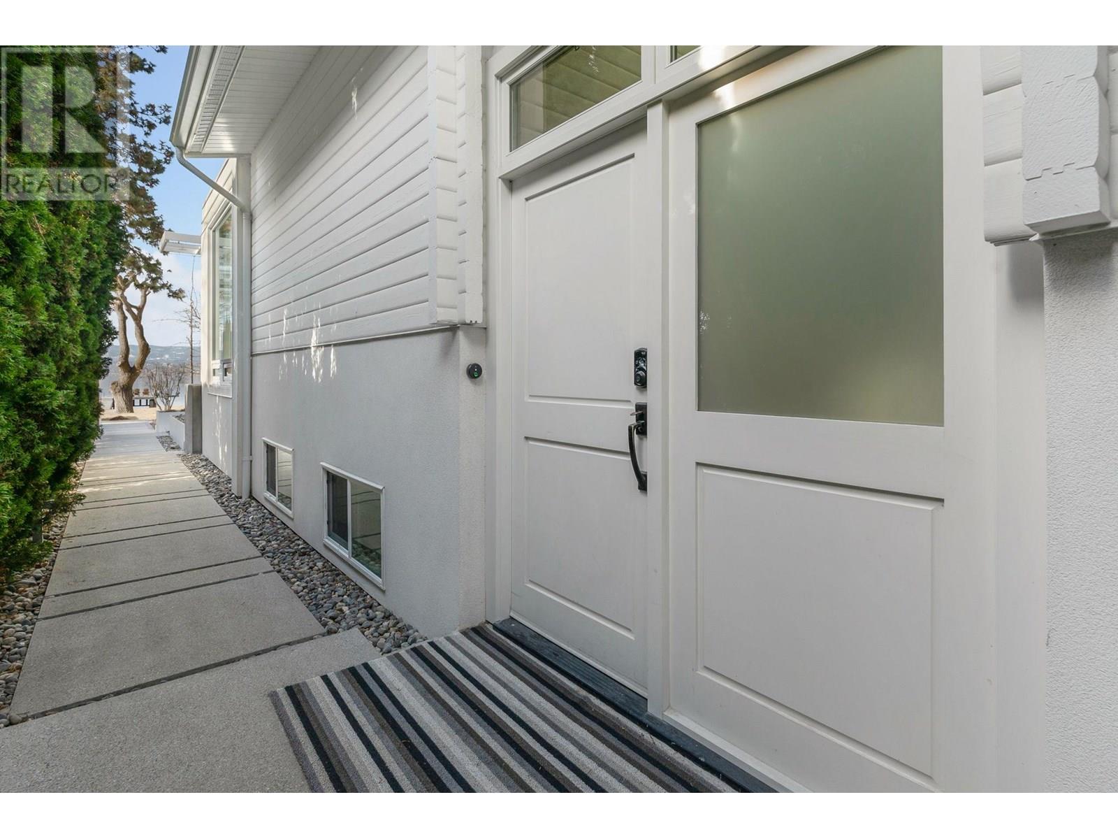 4110 Lakeshore Road, Kelowna