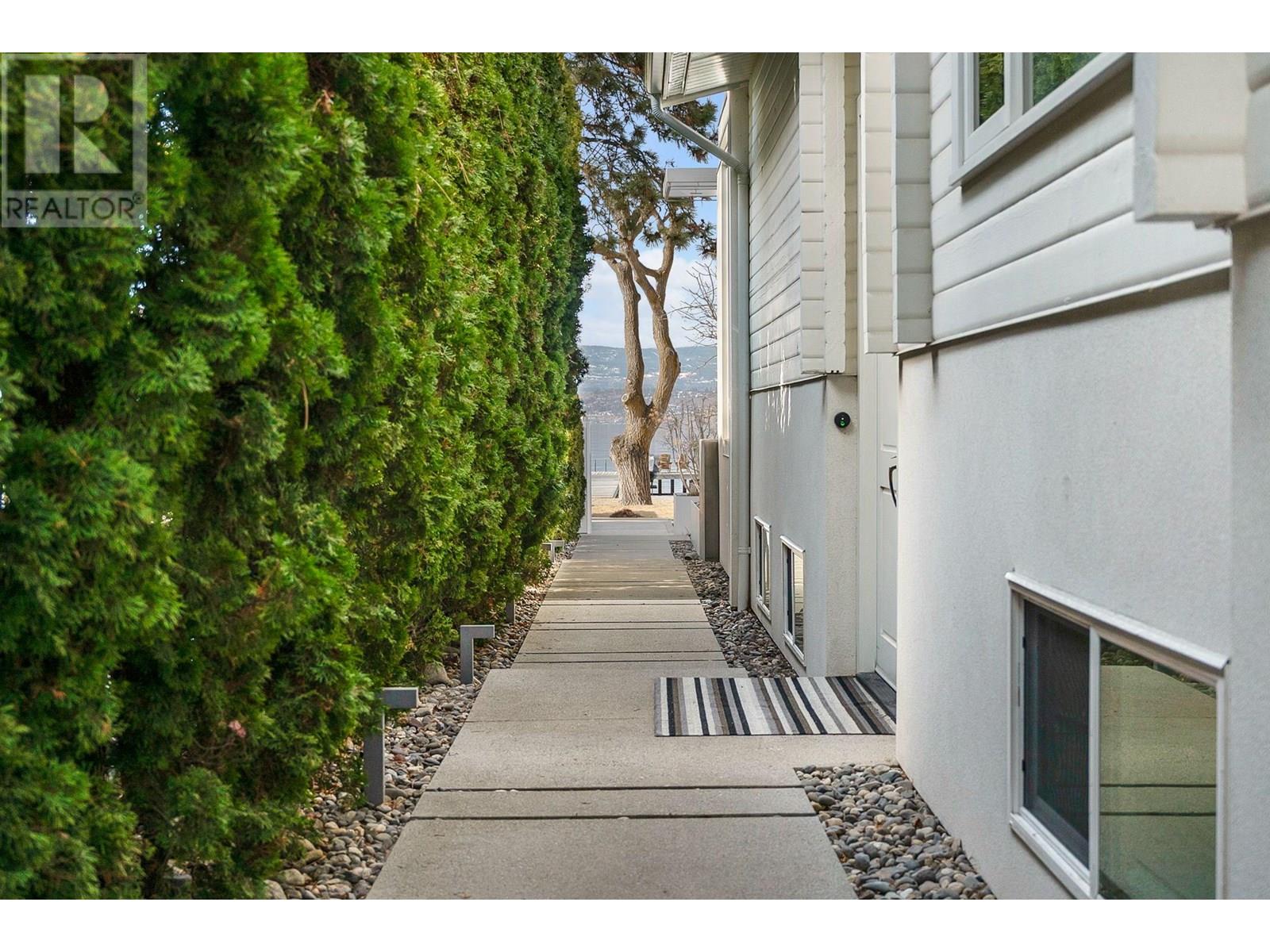 4110 Lakeshore Road, Kelowna