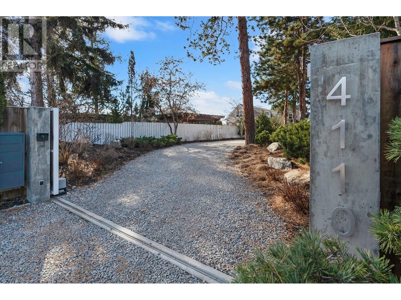 4110 Lakeshore Road, Kelowna