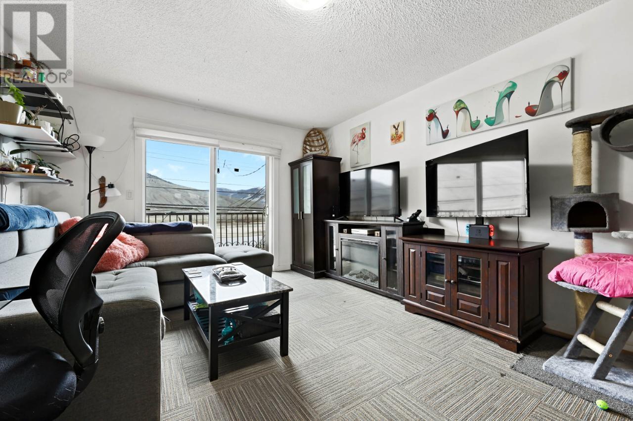 2090/2092 WESTSYDE Road, Kamloops