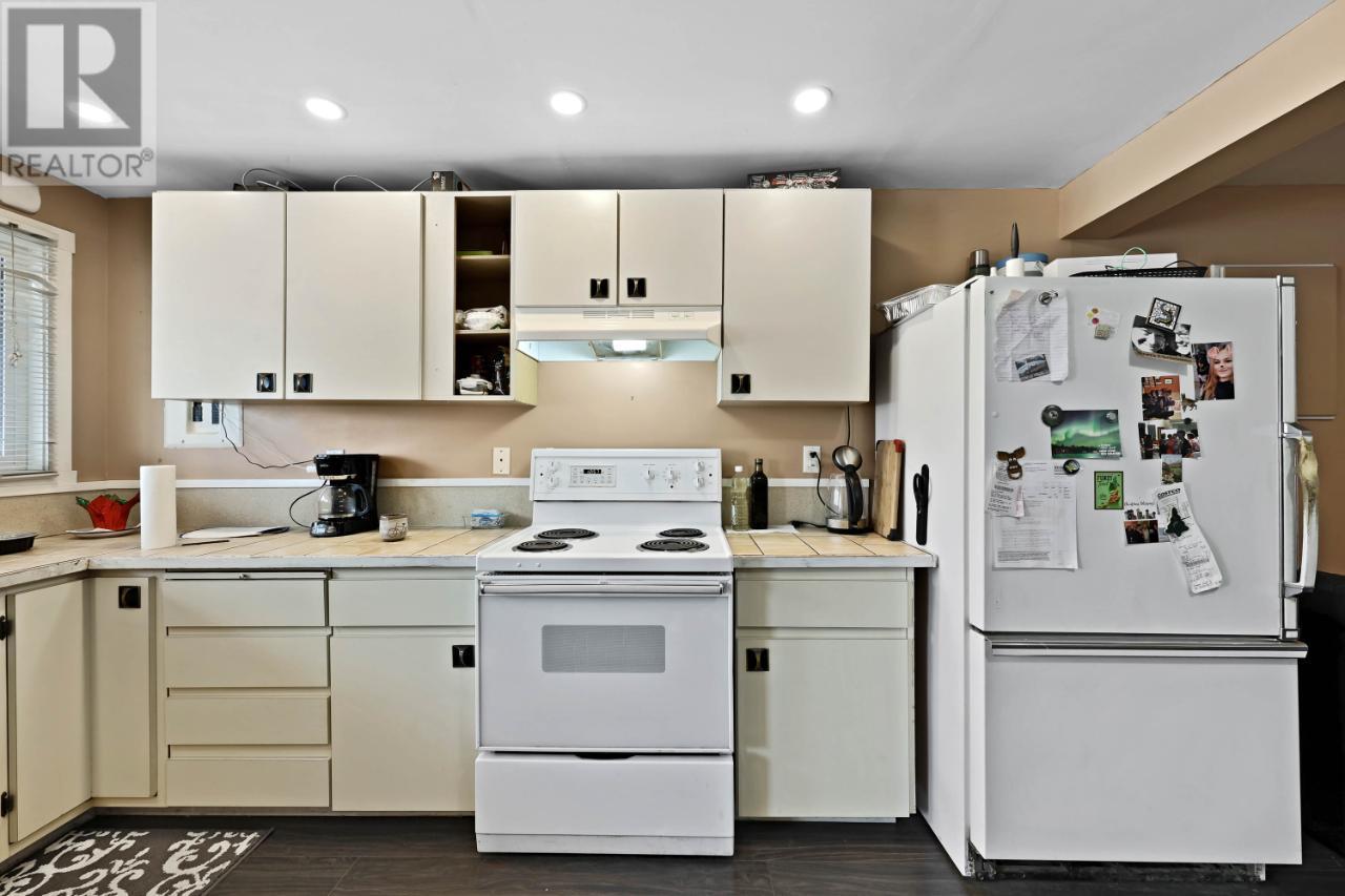 2090/2092 WESTSYDE Road, Kamloops