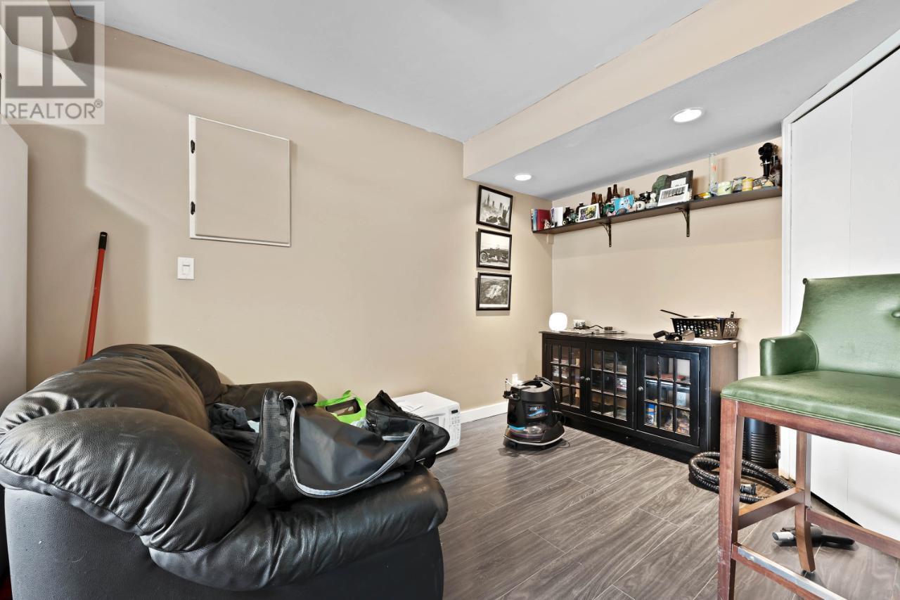 2090/2092 WESTSYDE Road, Kamloops