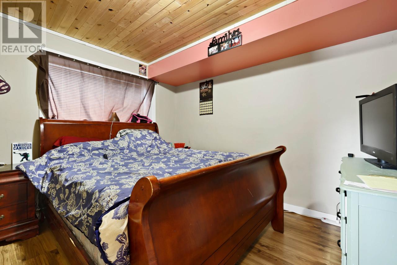 2090/2092 WESTSYDE Road, Kamloops