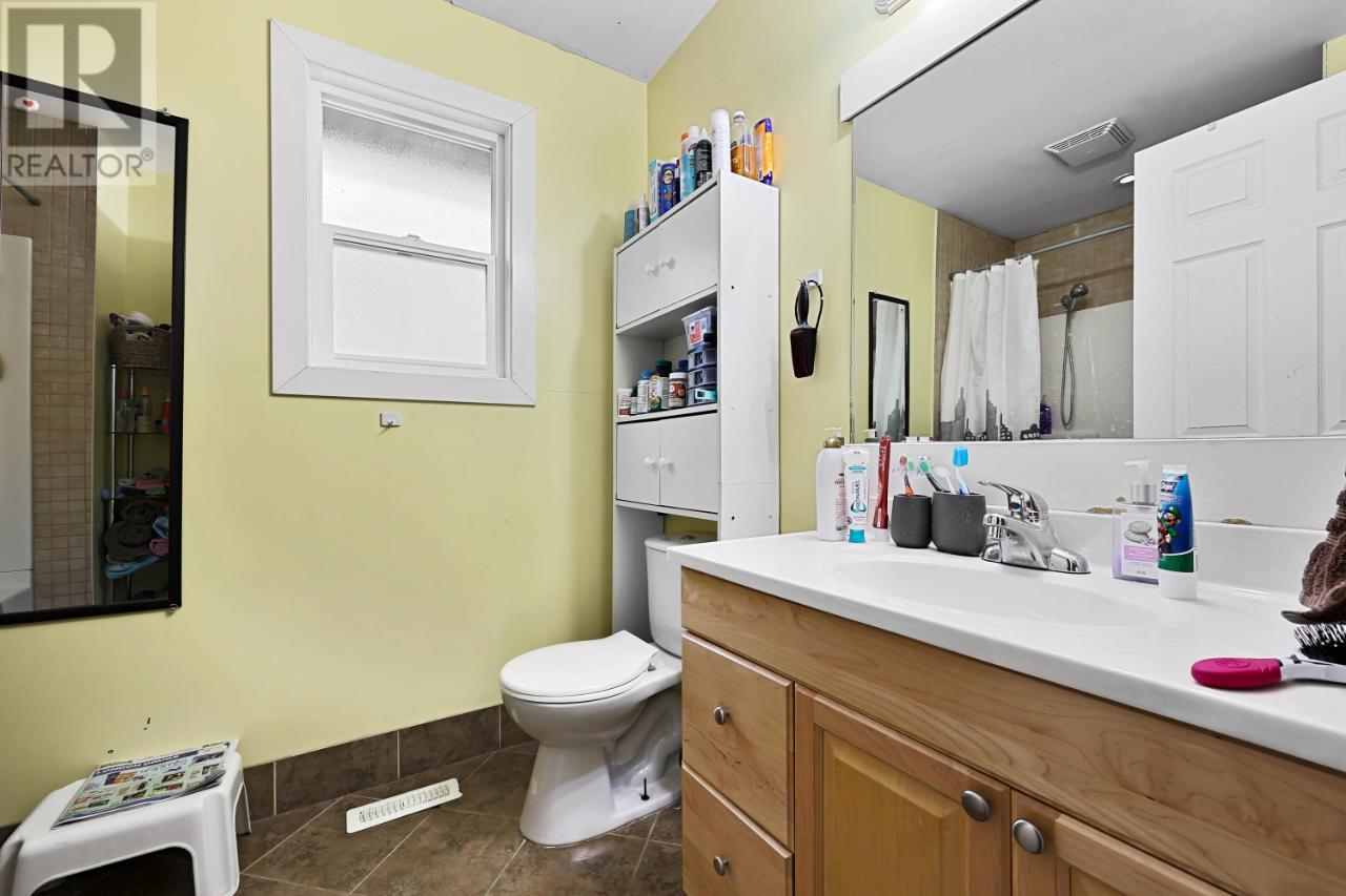 2090/2092 WESTSYDE Road, Kamloops