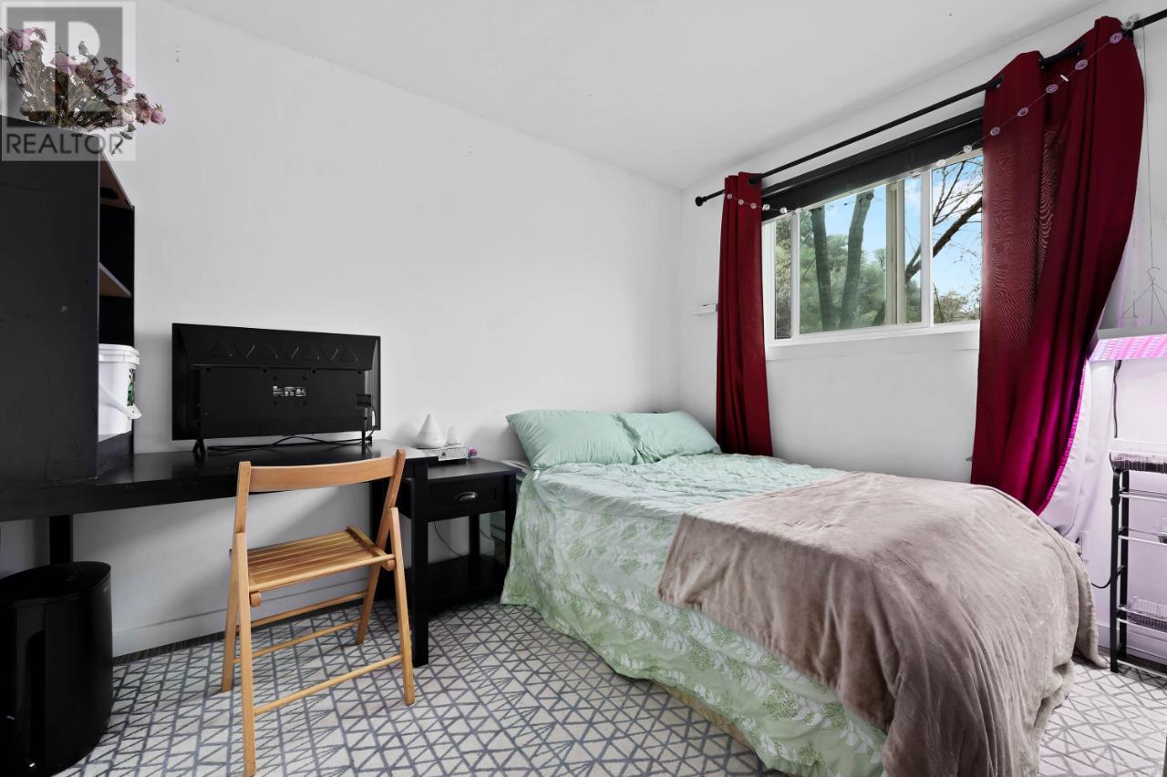 2090/2092 WESTSYDE Road, Kamloops