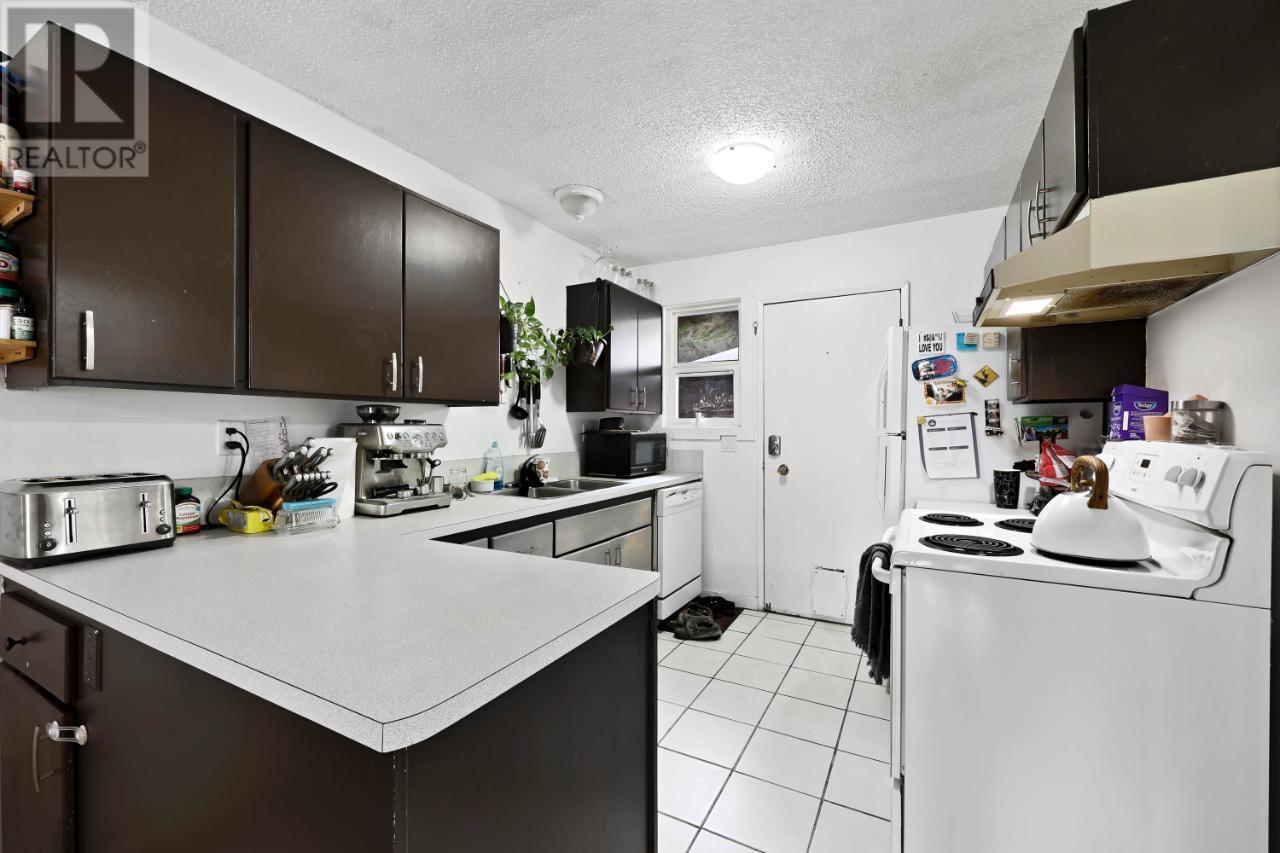 2090/2092 WESTSYDE Road, Kamloops