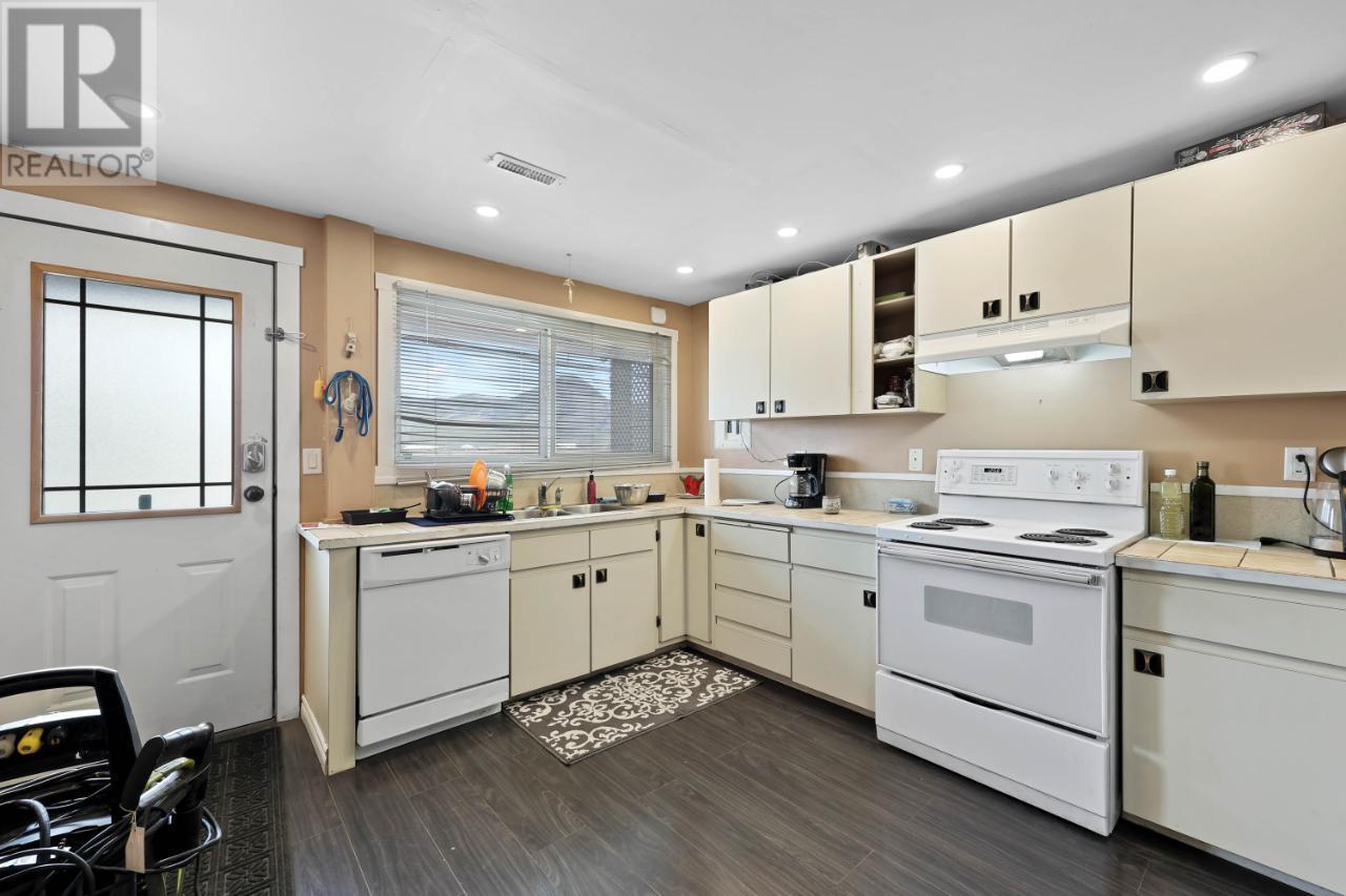 2090/2092 WESTSYDE Road, Kamloops