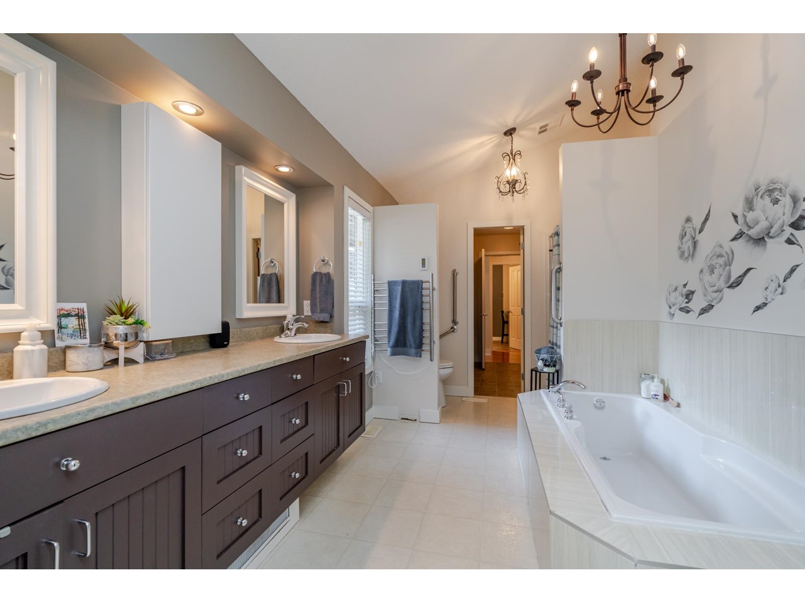 32923 CLAYBURN ROAD, Abbotsford
