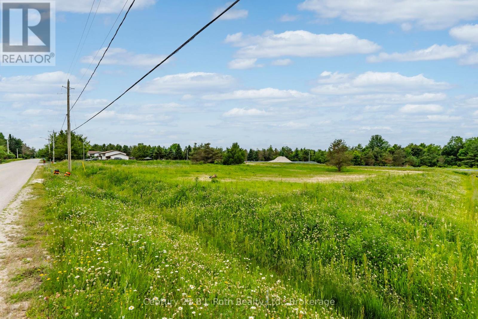 Photo 10 of 7 Scarlett Line, Springwater ON