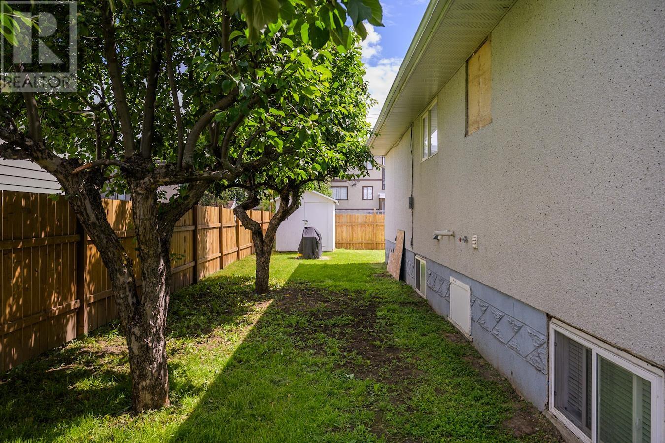 1918 VINE STREET, Prince George