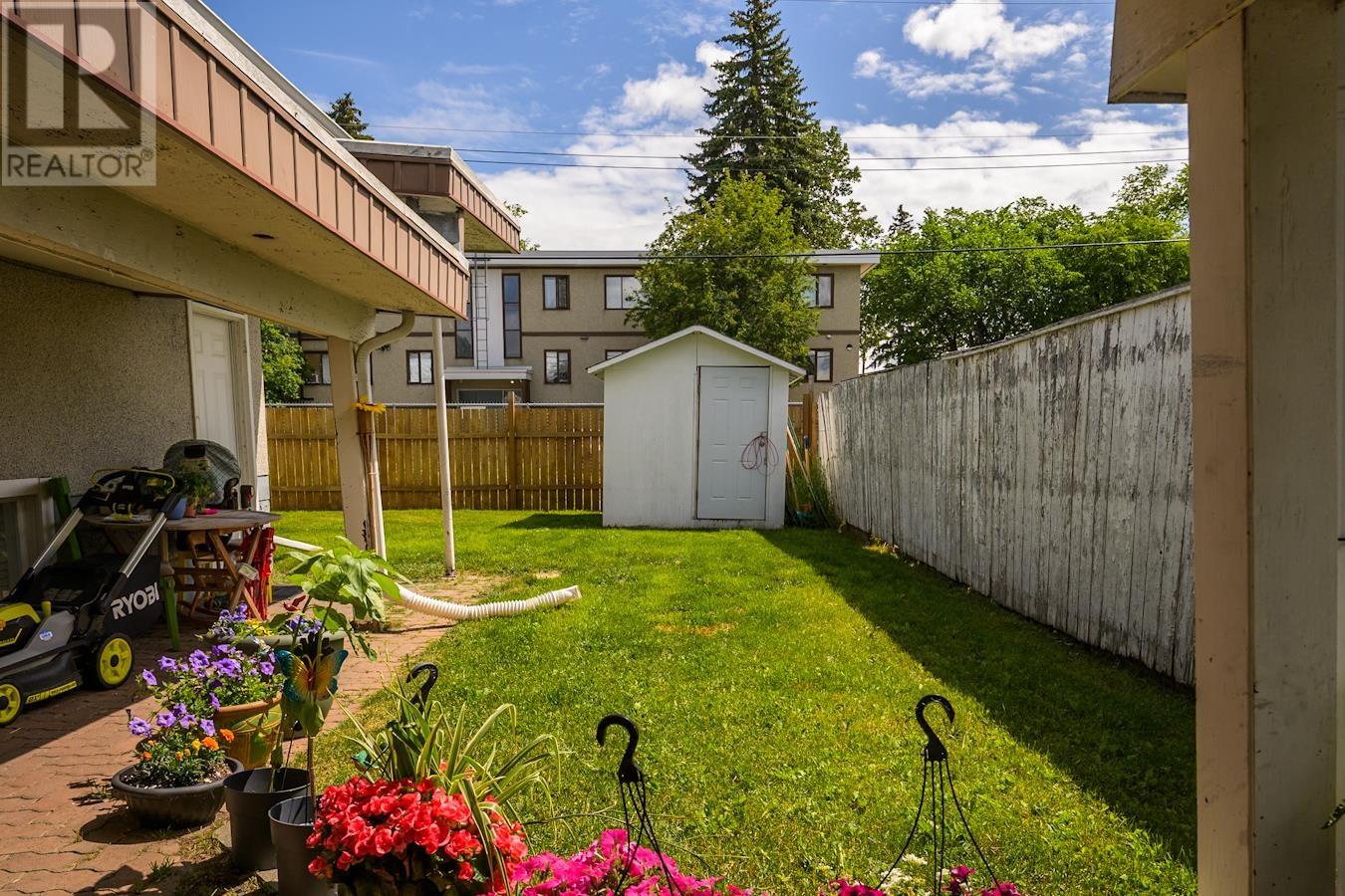 1918 VINE STREET, Prince George