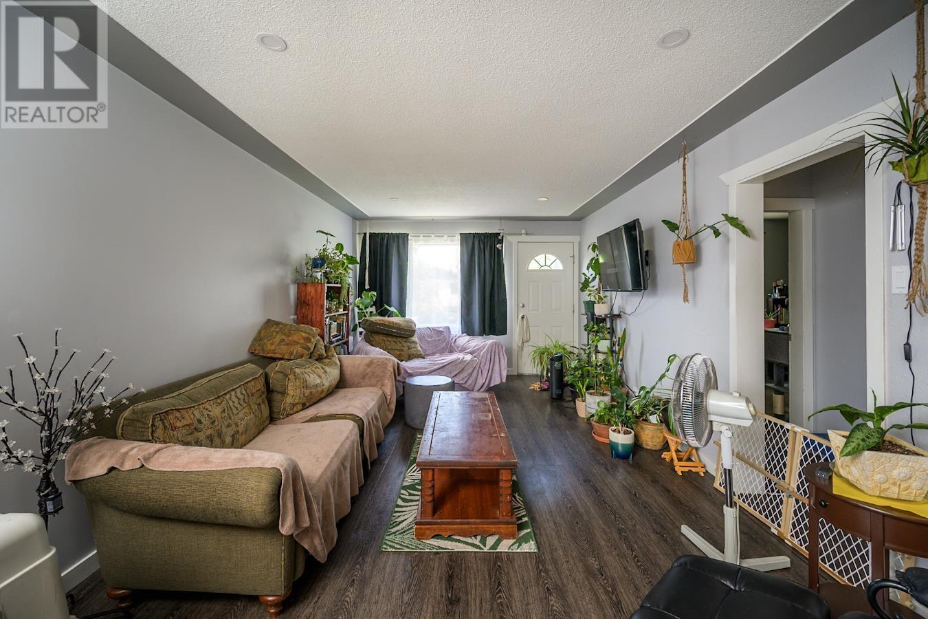1918 VINE STREET, Prince George