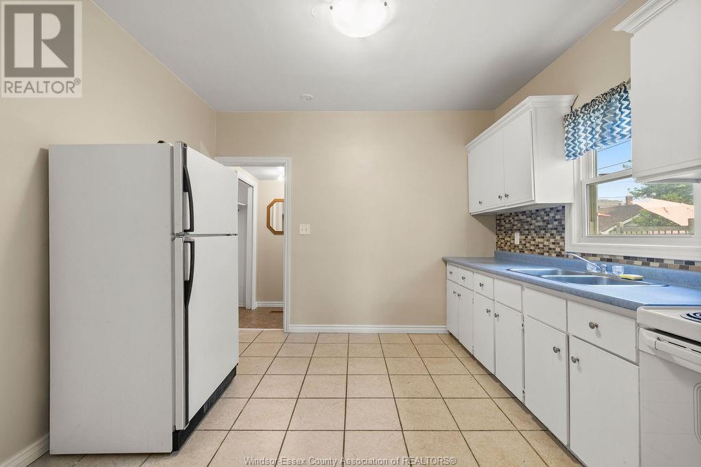 Photo 12 of 1168 1170 Moy Avenue, Windsor ON