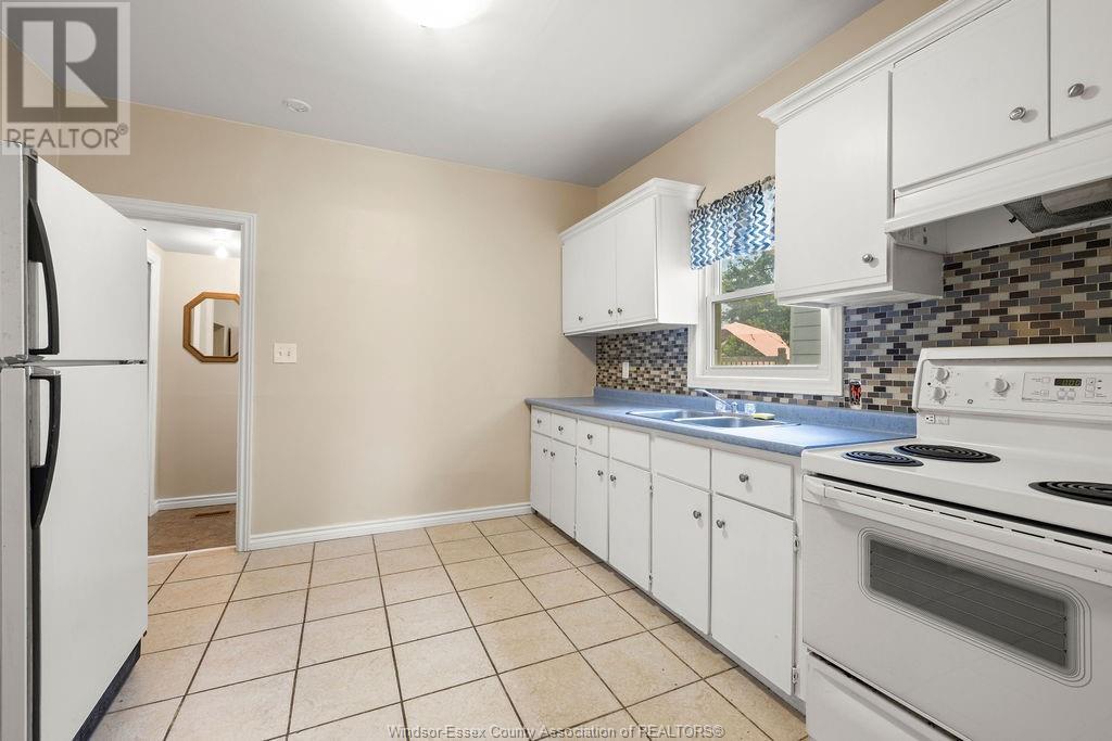 Photo 13 of 1168 1170 Moy Avenue, Windsor ON