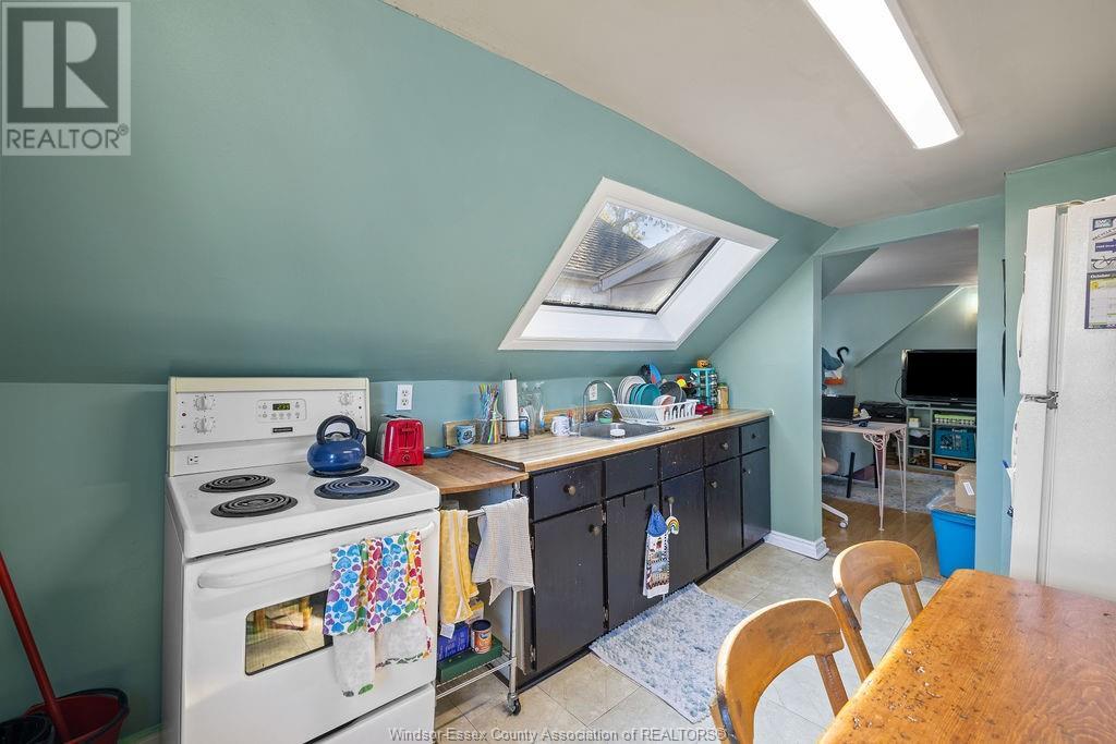 Photo 25 of 1168 1170 Moy Avenue, Windsor ON