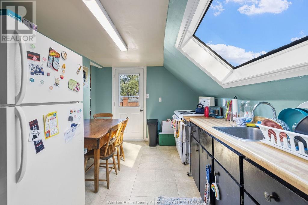 Photo 23 of 1168 1170 Moy Avenue, Windsor ON