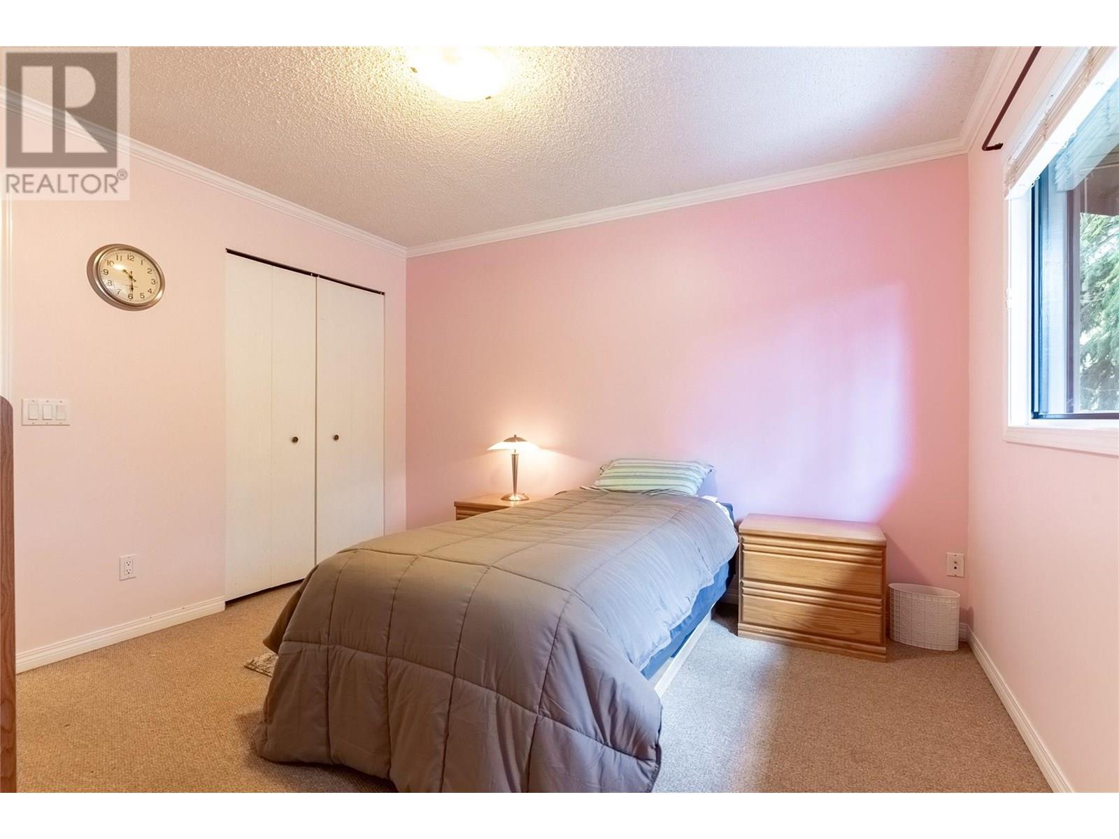 207 Ponderosa Avenue, Logan Lake