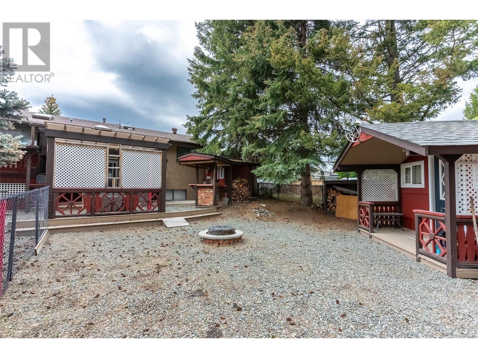 207 Ponderosa Avenue, Logan Lake