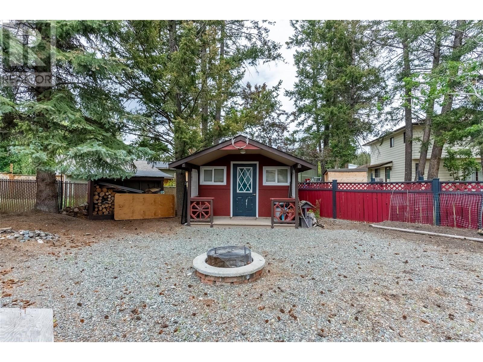 207 Ponderosa Avenue, Logan Lake