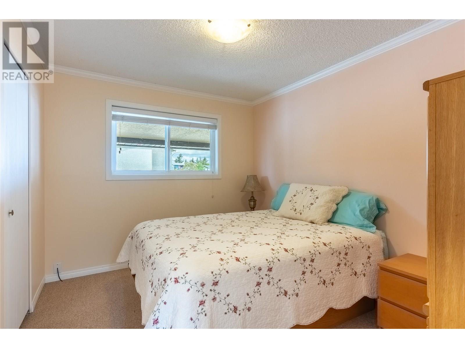 207 Ponderosa Avenue, Logan Lake