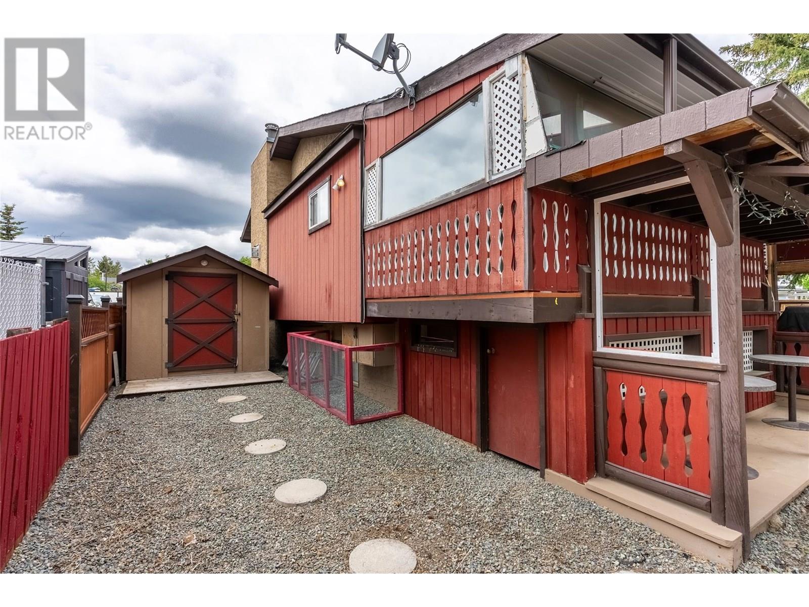 207 Ponderosa Avenue, Logan Lake