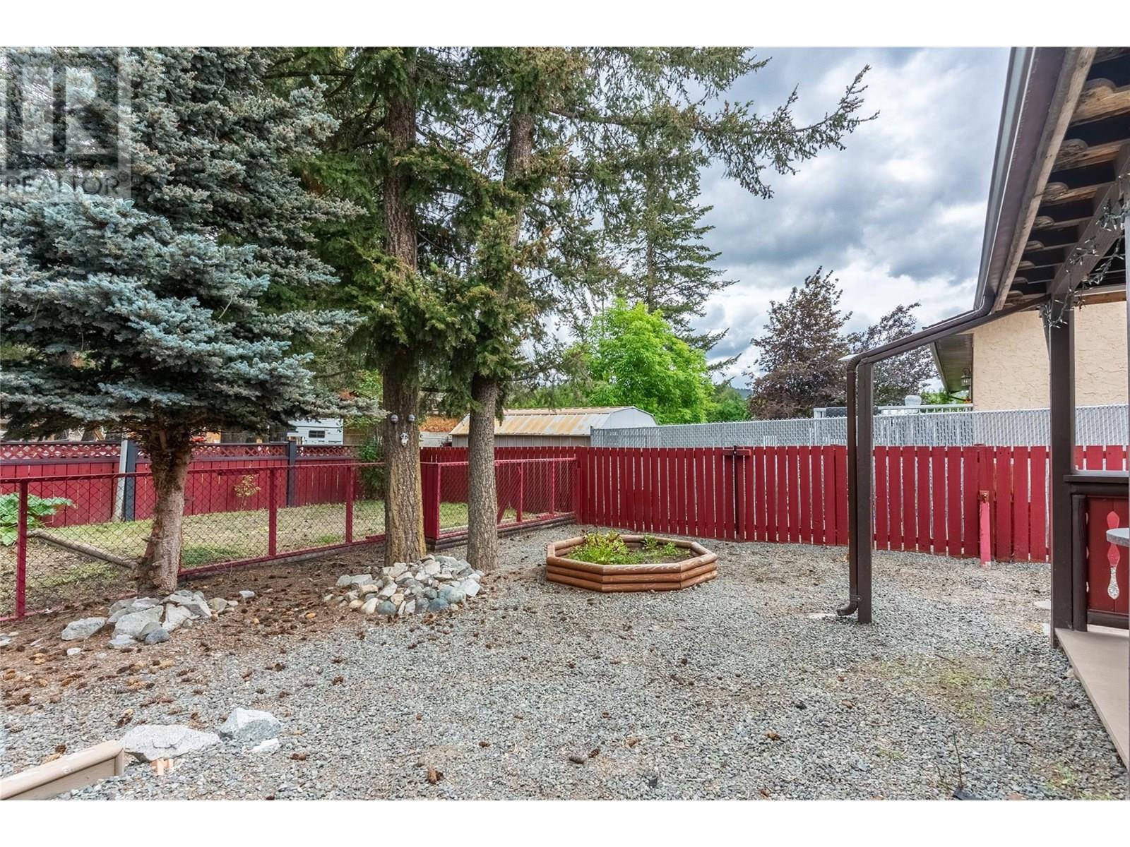 207 Ponderosa Avenue, Logan Lake