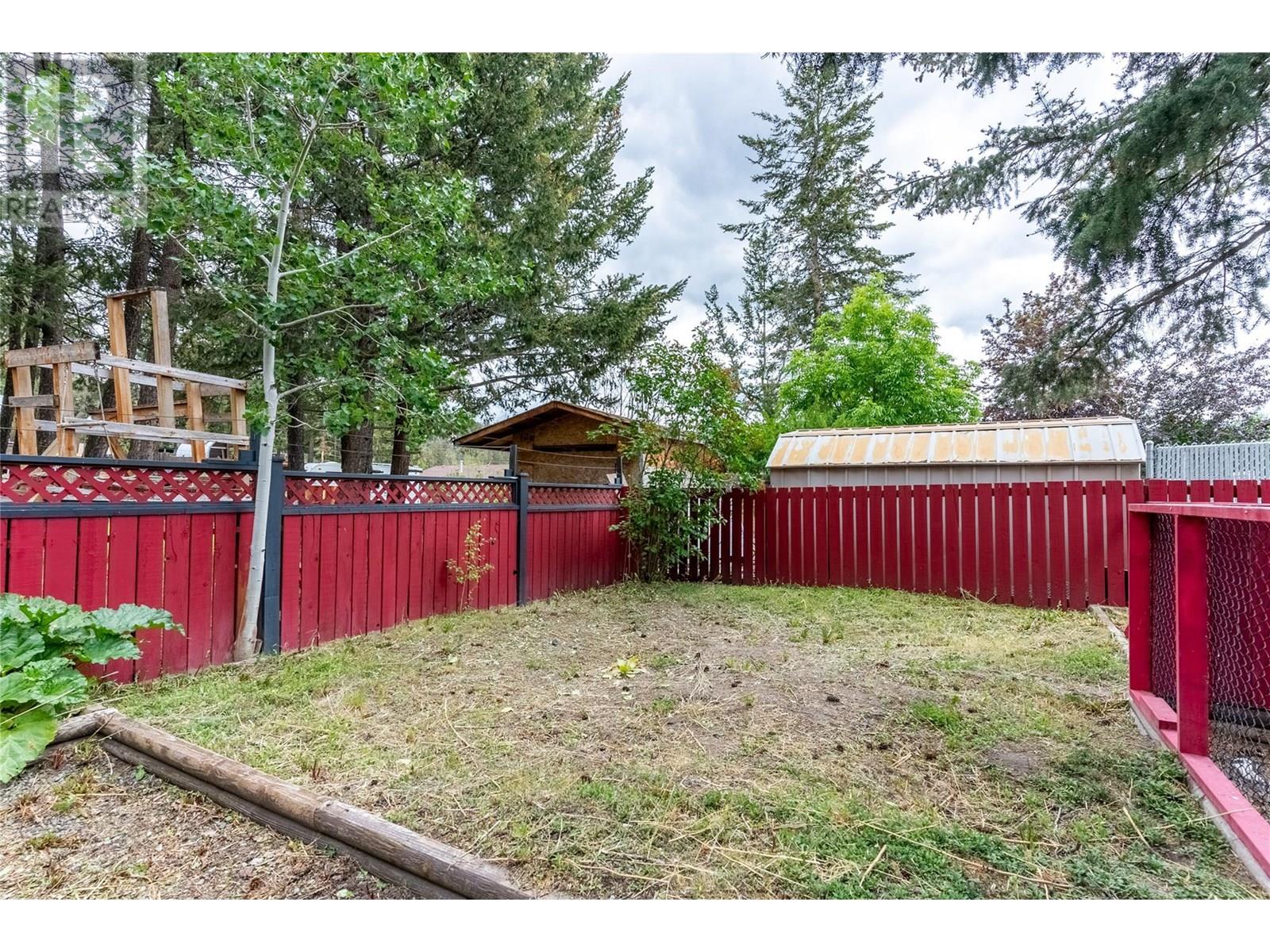 207 Ponderosa Avenue, Logan Lake