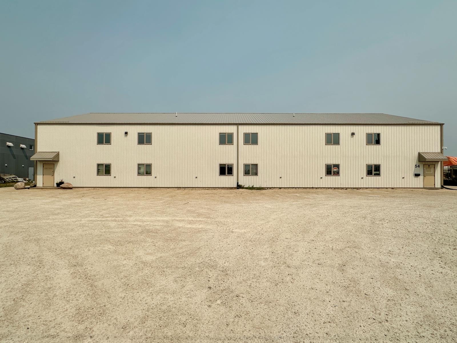 Photo 2 of 54 Matheson Parkway, Oakbank MB