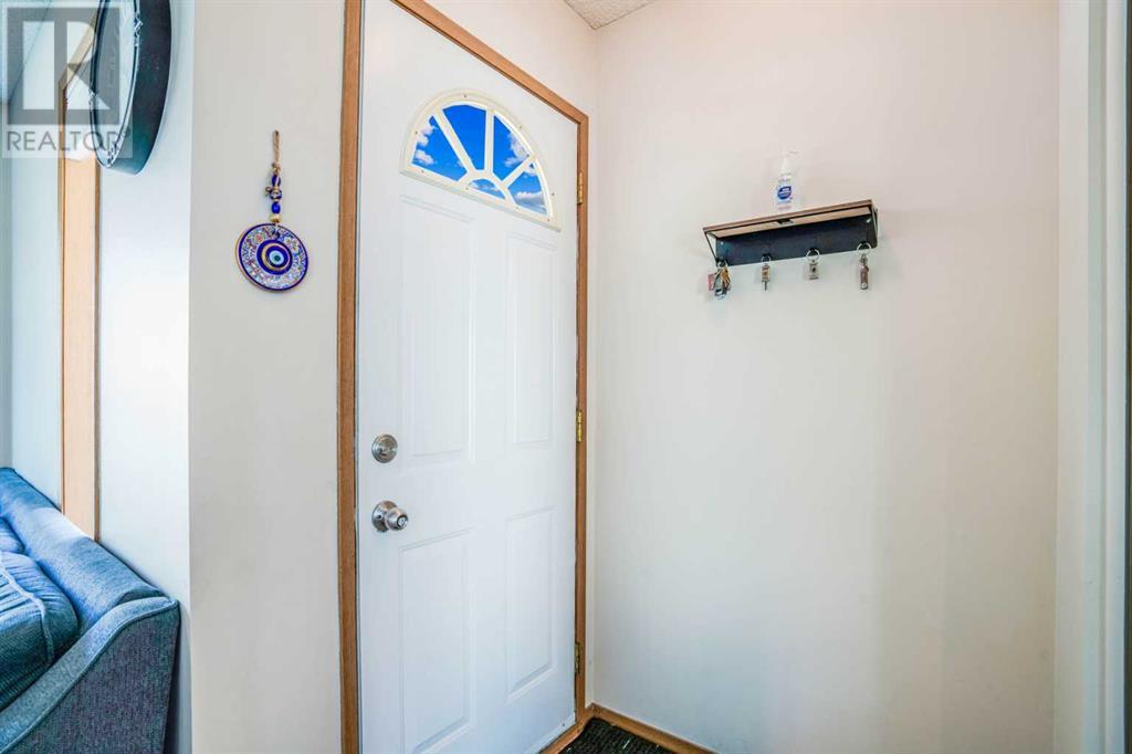 Single Family House for Sale in  Rivercrest Close SE Riverbend Calgary 