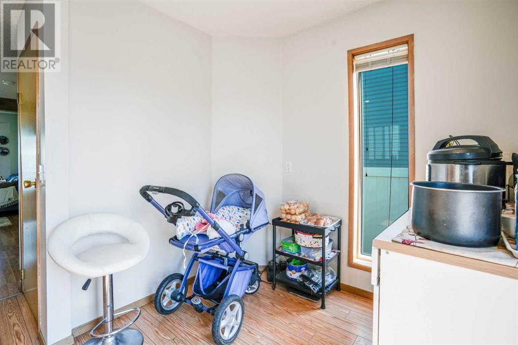 Single Family House for Sale in  Rivercrest Close SE Riverbend Calgary 