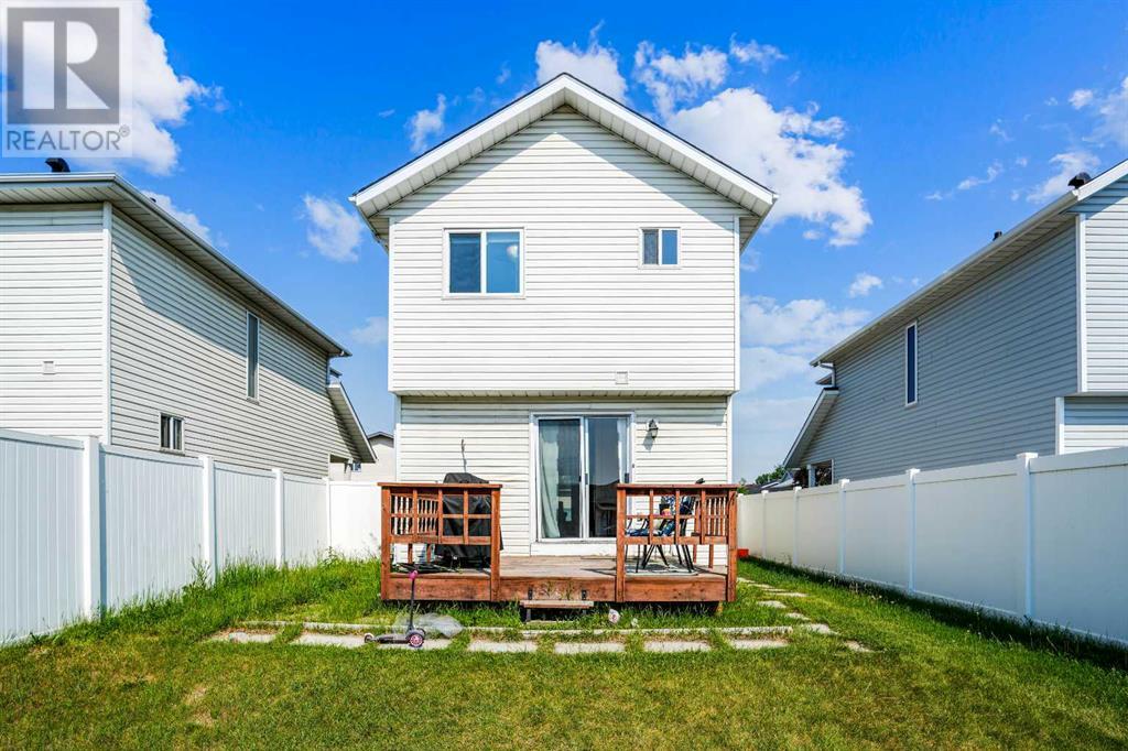 Single Family House for Sale in  Rivercrest Close SE Riverbend Calgary 