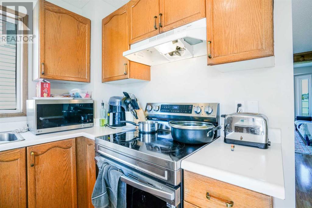 Single Family House for Sale in  Rivercrest Close SE Riverbend Calgary 