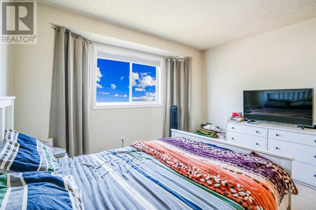 Single Family House for Sale in  Rivercrest Close SE Riverbend Calgary 
